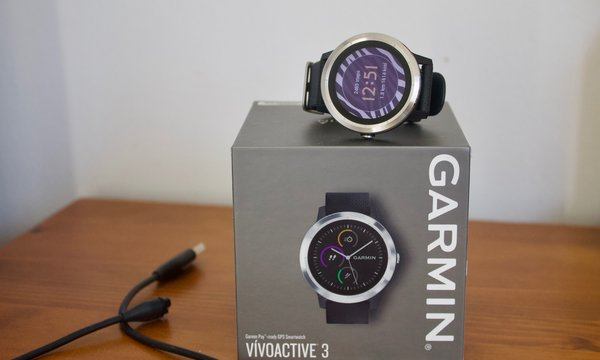 Часы Garmin Vivoactive 3
